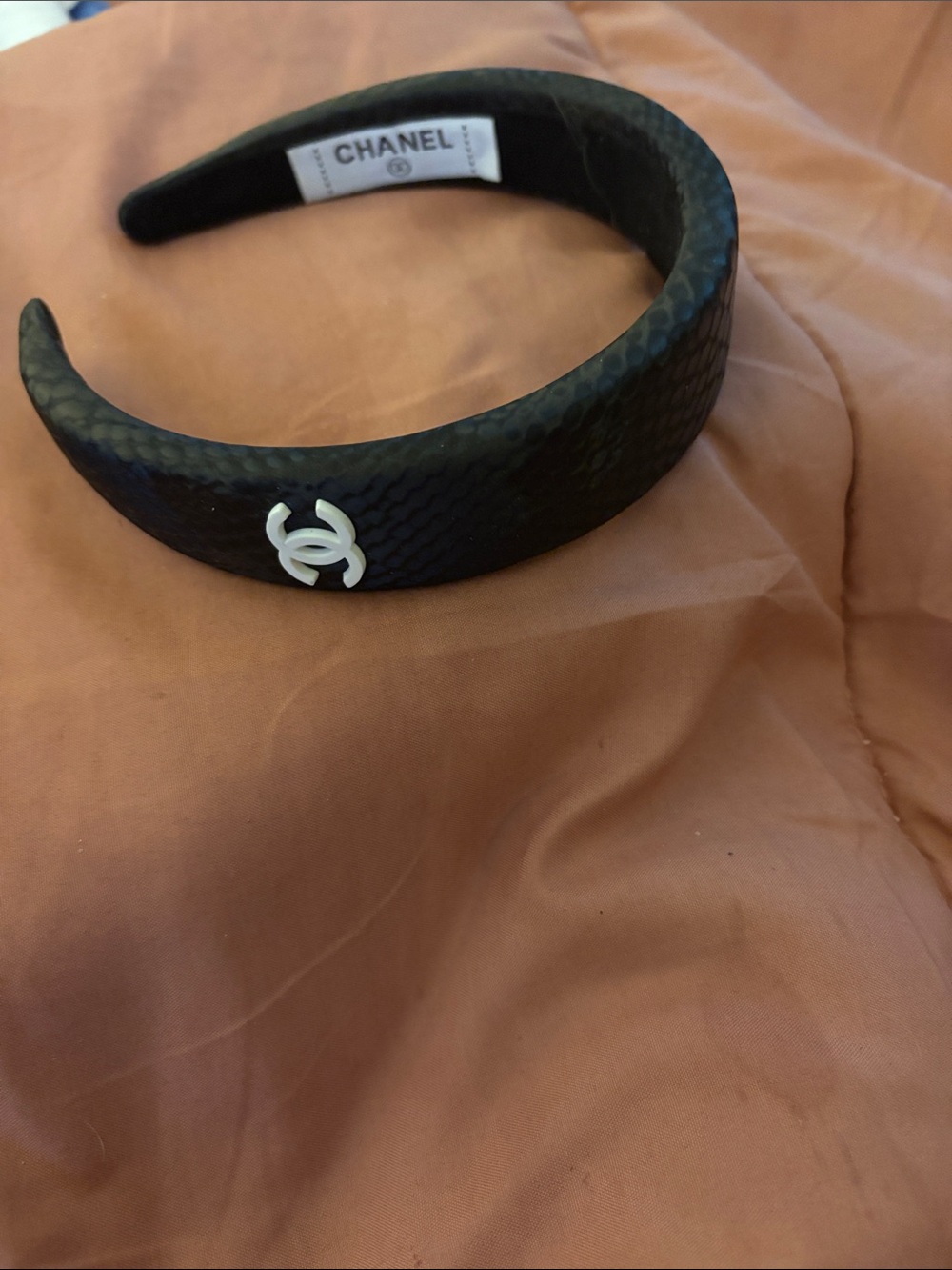 CHANEL Black Textured Snake-Effect Headband with White CC Logo